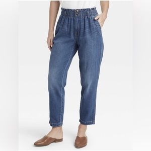 Paper bag, mid/high-waist pull on style jeans from Universal Thread
